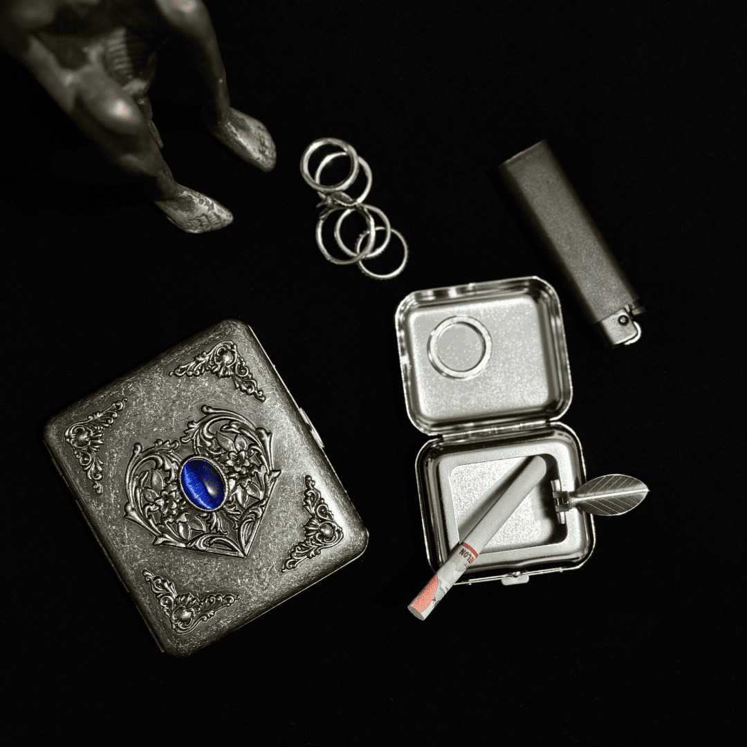 Vintage Heart Cigarette Case