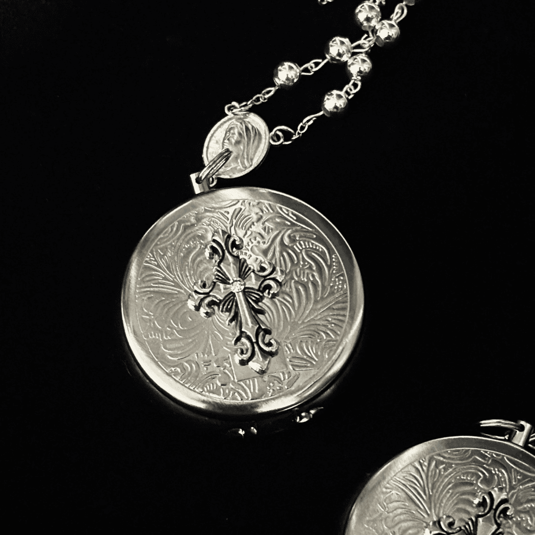 Gothic Embossed Ashtray Necklace / Keychain