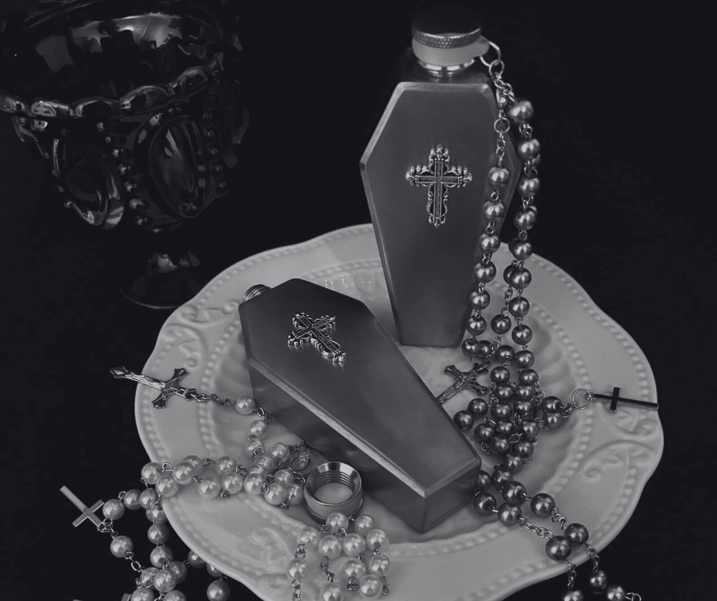 Flasks & Pill Boxes
