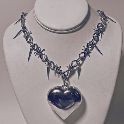 Thorn&Heart Necklace