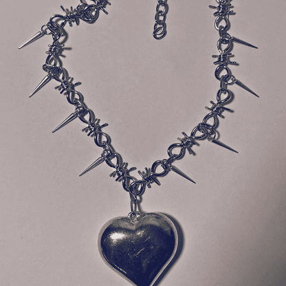 Thorn&Heart Necklace