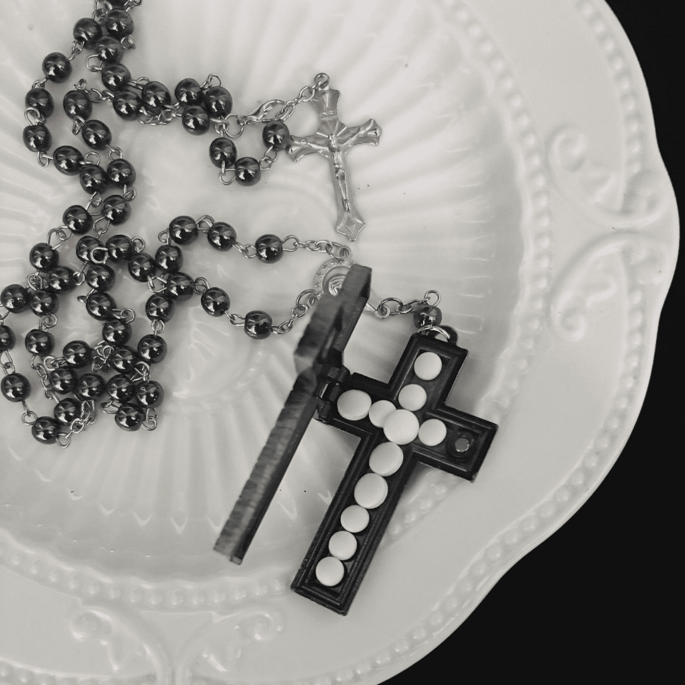 Magnetic Cross Pillbox Pendant