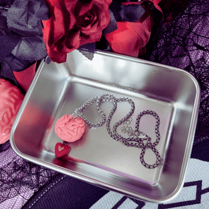 "Lovestruck Brain" necklace.