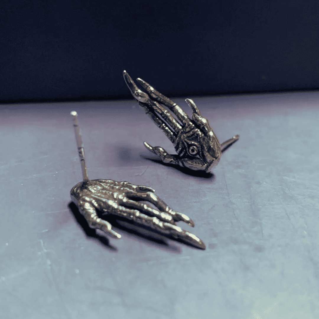 'Devil Hands'Earrings