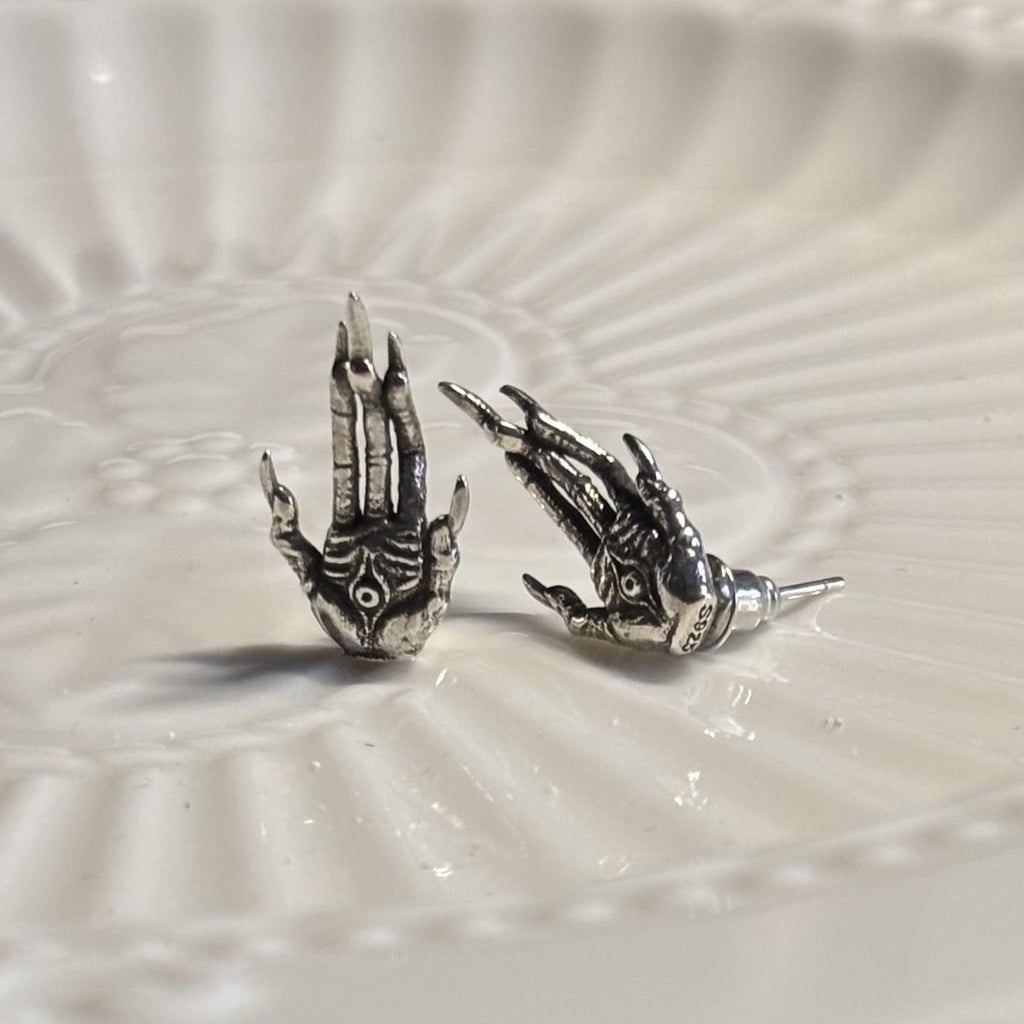 'Devil Hands'Earrings