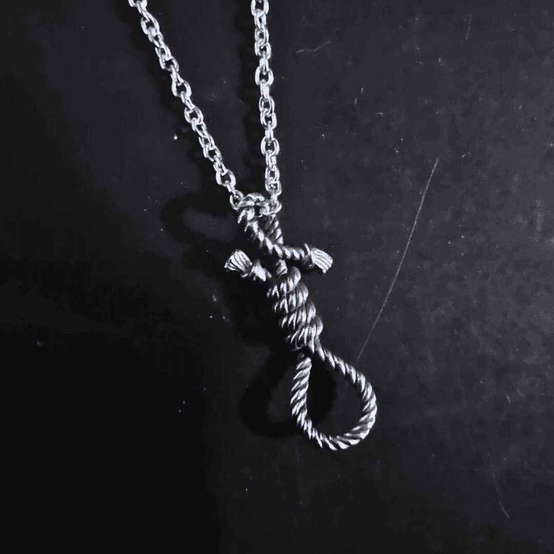 'Noose'Necklace