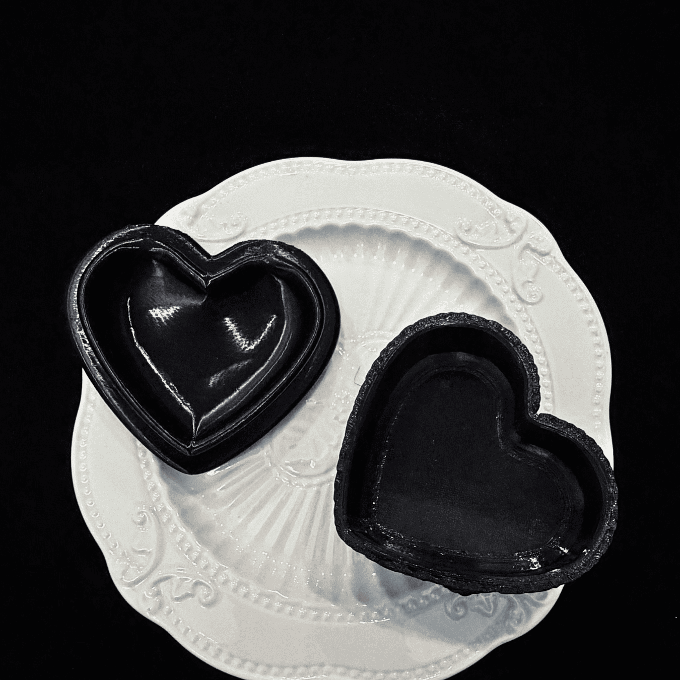 Dark Rose Relief Jewelry Box