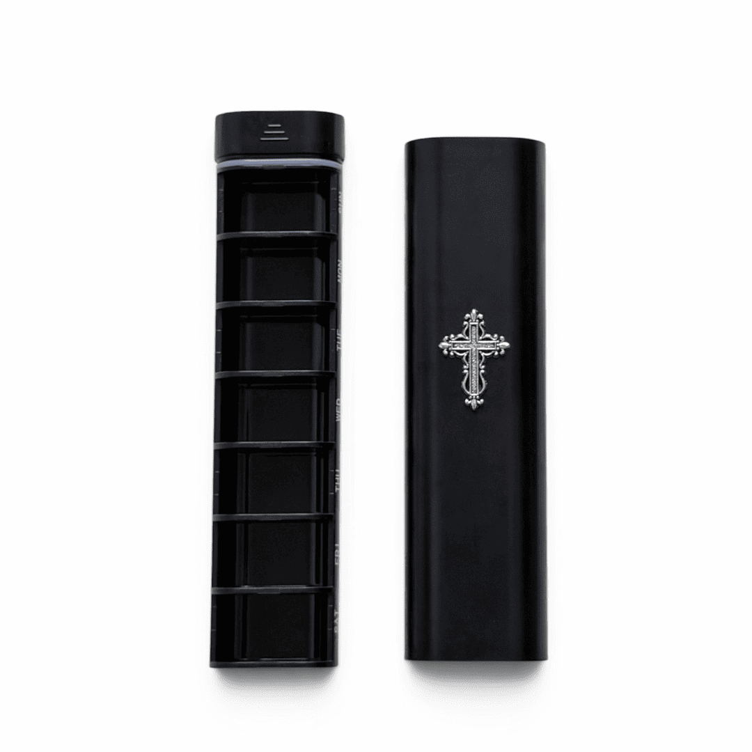 Portable 7-compartment pill organizer for travel and everyday carry