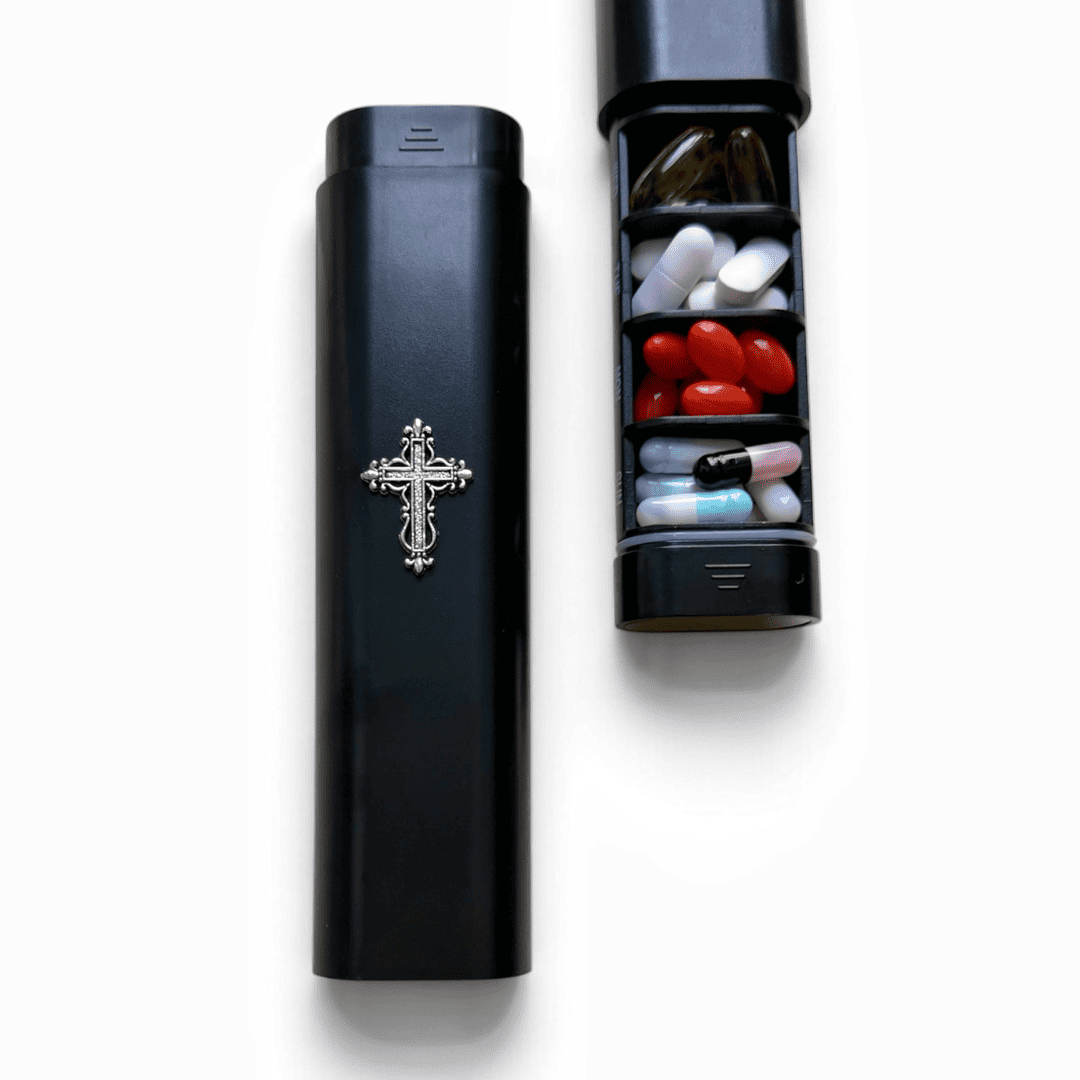 Gothic weekly pill box with silicone-sealed individual compartments