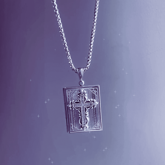 Crossed Memories Necklace