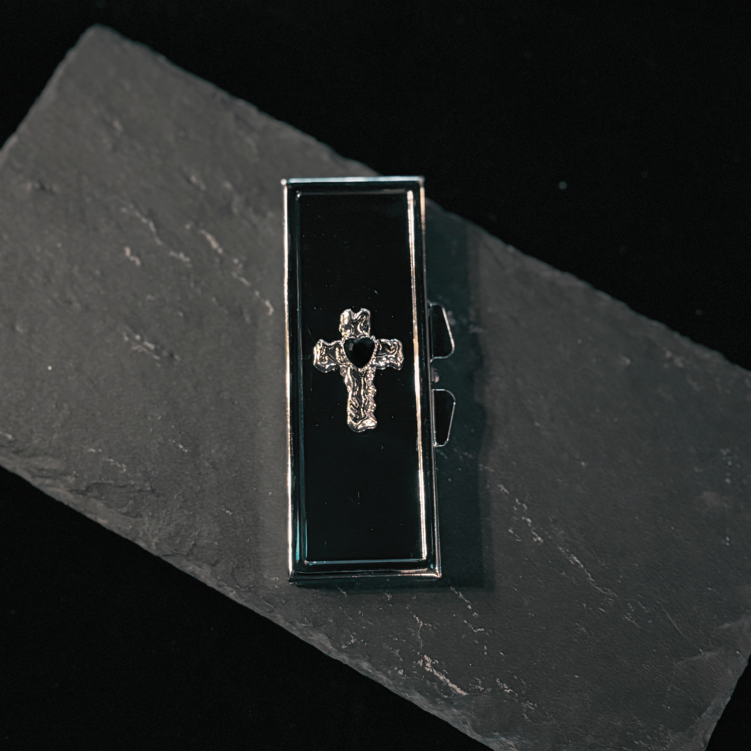 Heart Cross Pillbox