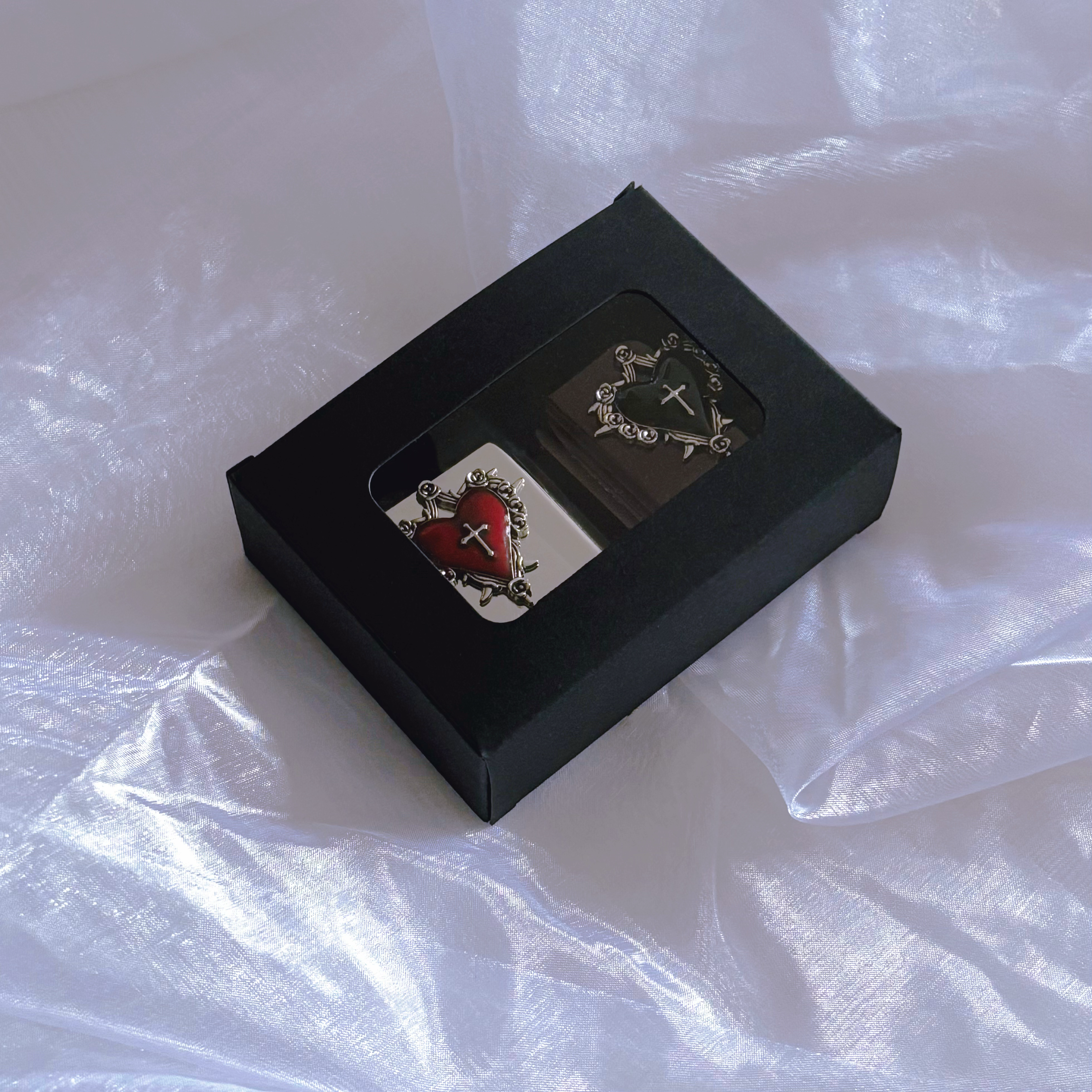 Thorned Heart Contact Lens Case Set